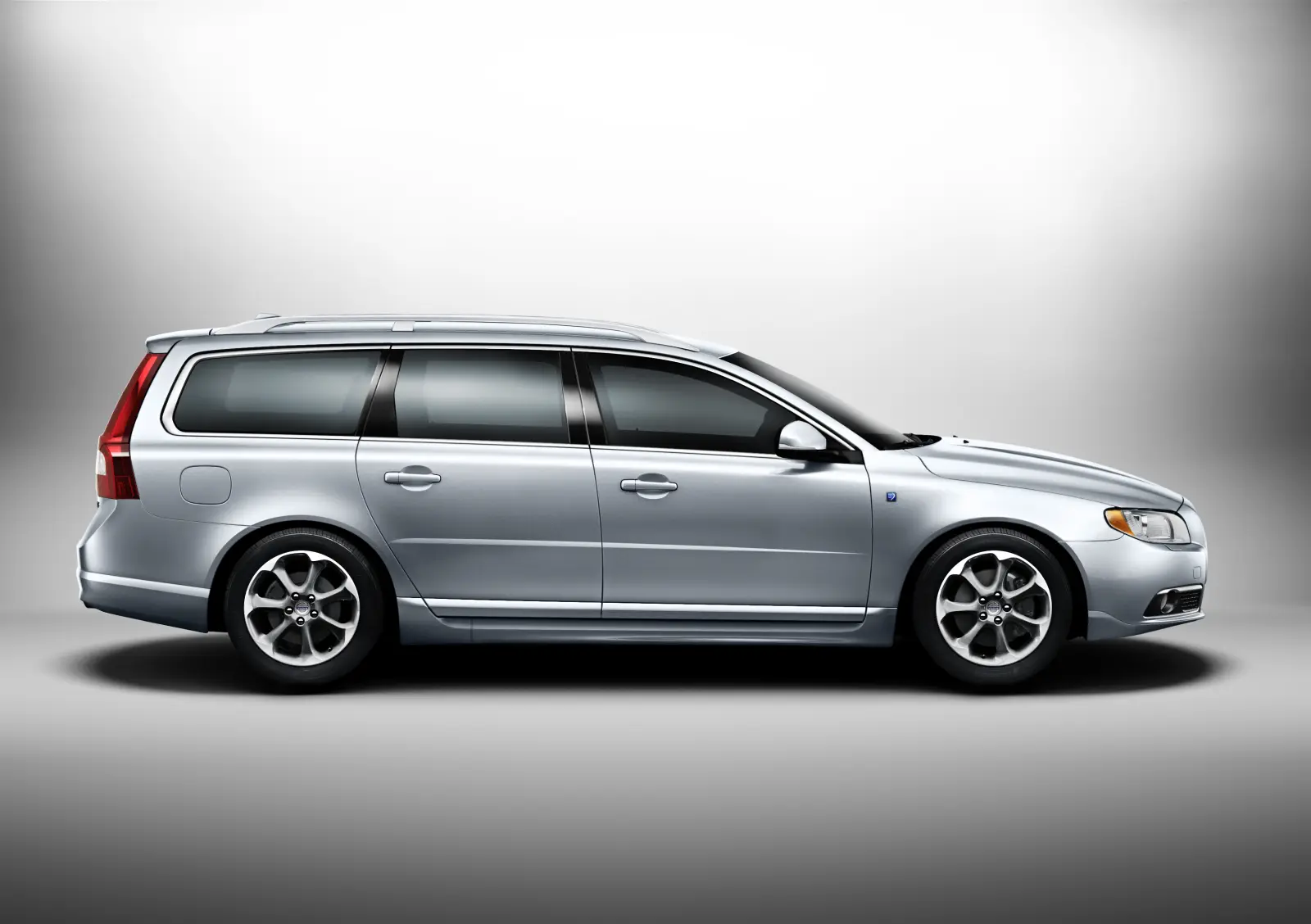 Volvo V70 (oficjalne zdjęcie prasowe Volvo)